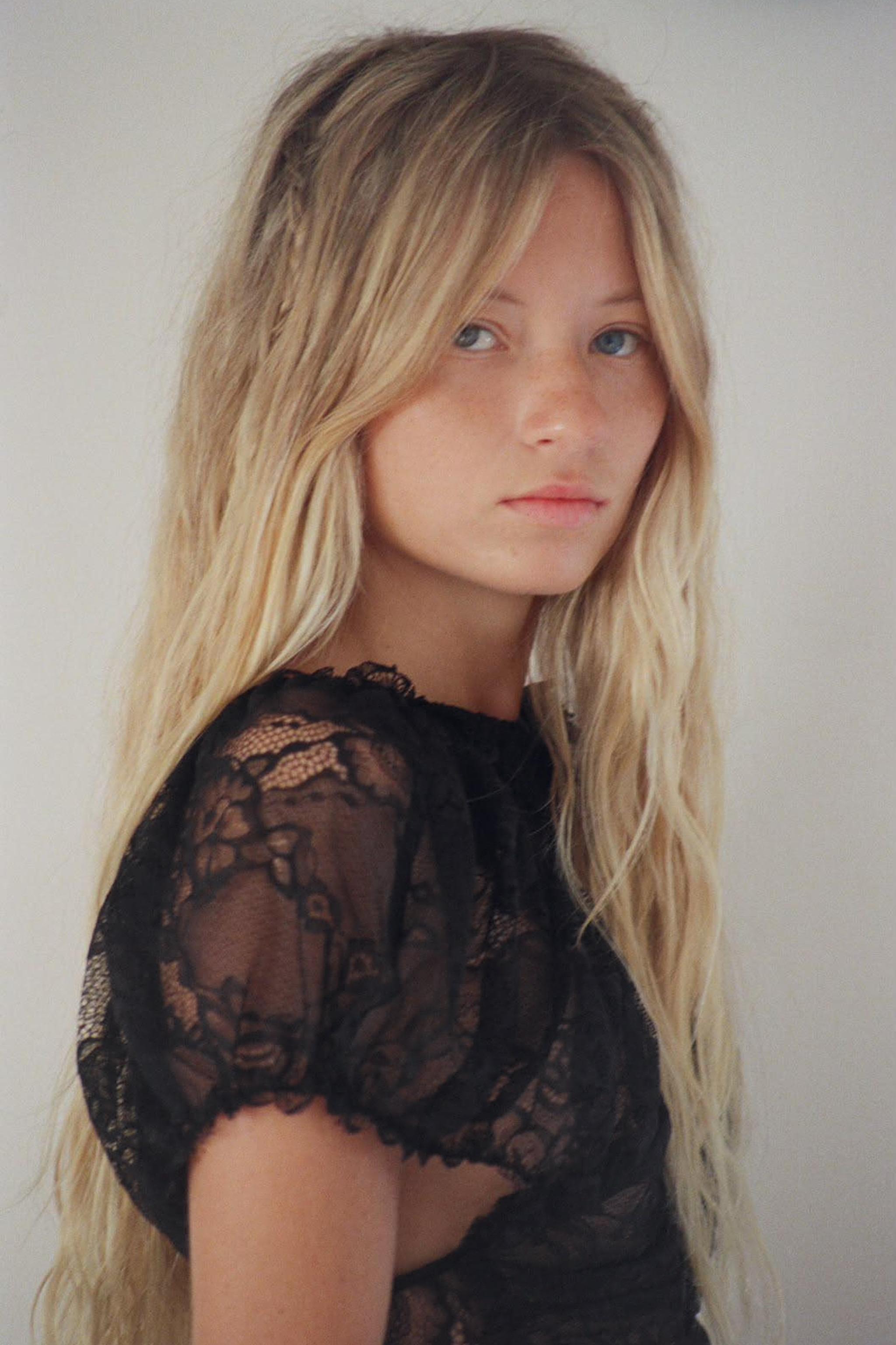 DRAPED LACE TOP